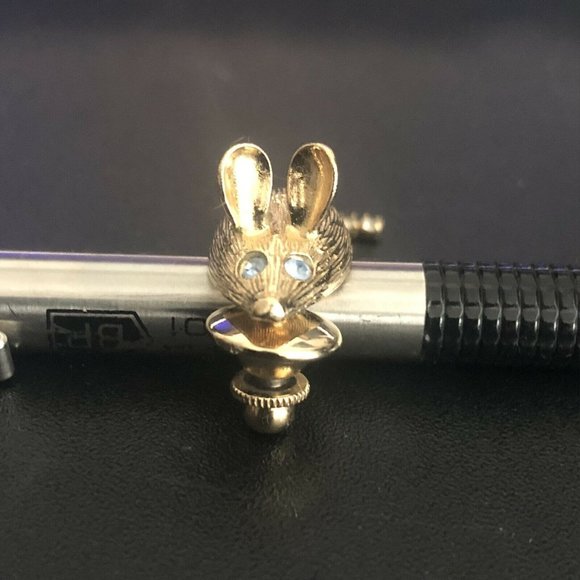 Avon Jewelry - Vintage 70s Avon Midas Mouse Rhinestone Eyes Tail Gold Pin